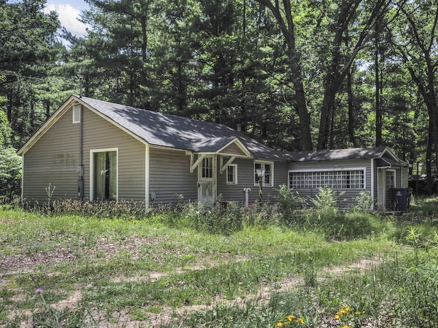2267 Caberfae Hwy, Manistee, MI 49660 - view of front of home