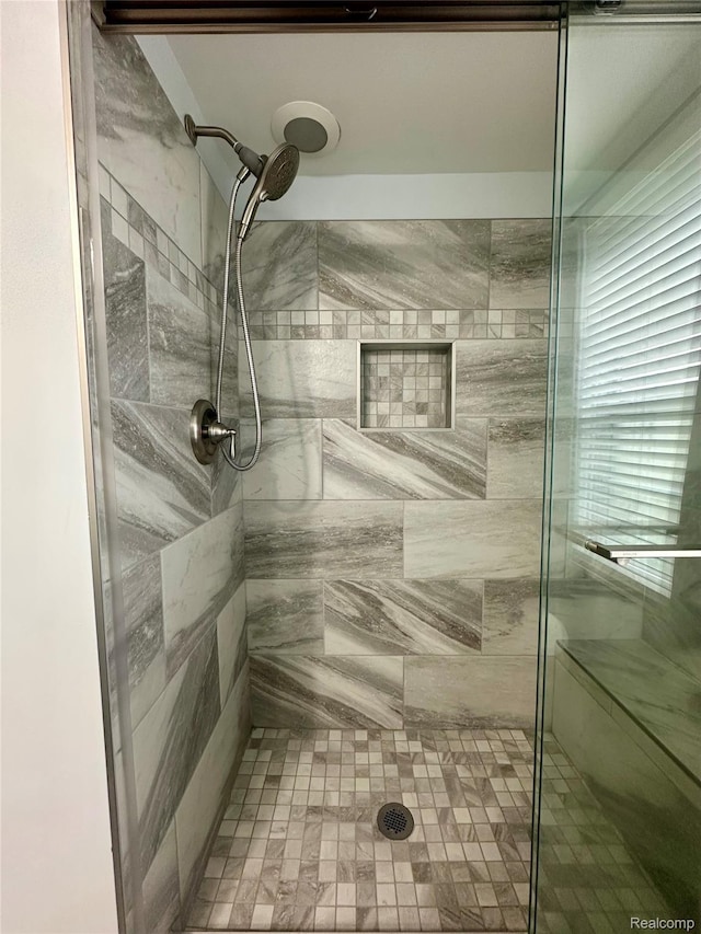 25631 Statler St, Taylor, MI 48180 - bathroom with a shower stall