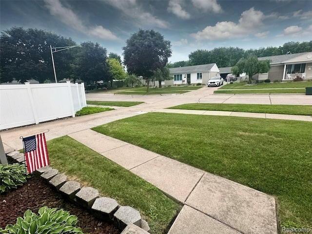 25631 Statler St, Taylor, MI 48180 - view of yard