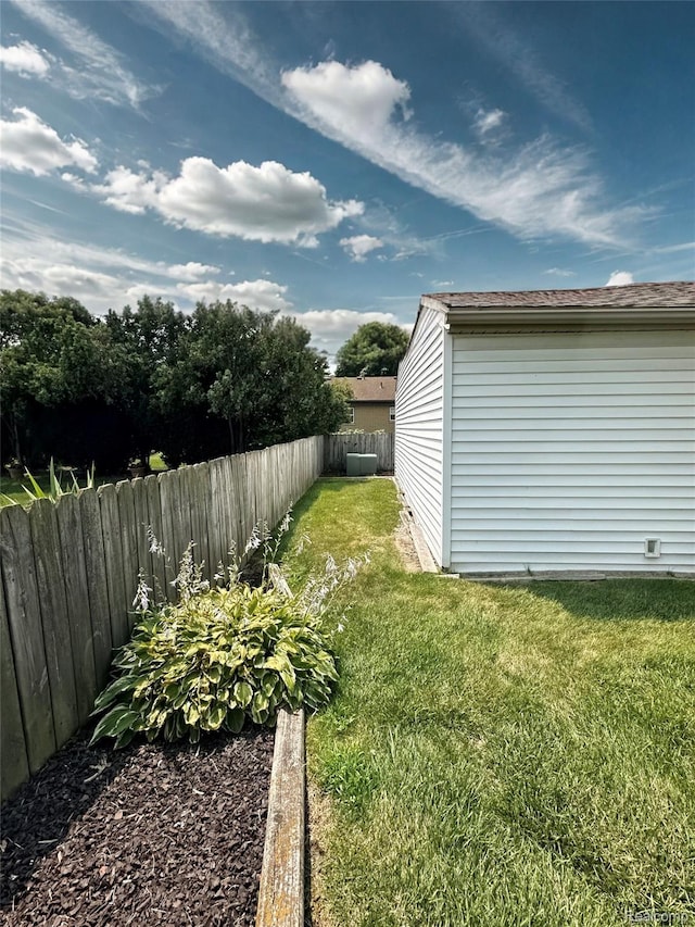 25631 Statler St, Taylor, MI 48180 - view of fenced backyard