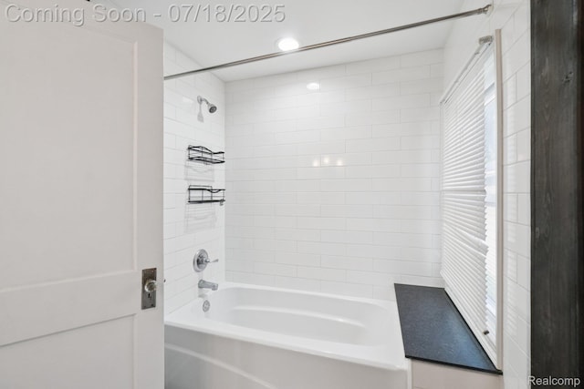 135 E Guthrie Ave, Madison Heights, MI 48071 - photo 13