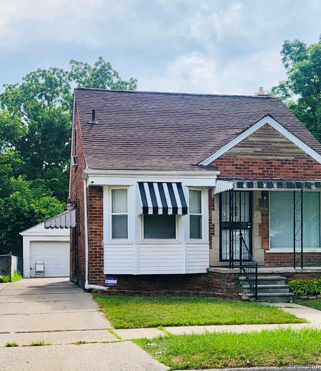 9222 Prest St, Detroit, MI 48228 - photo 1