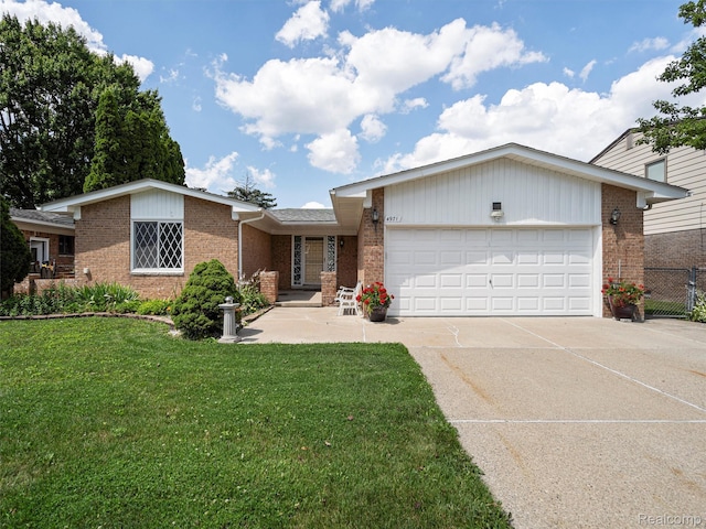4971 Chadbourne Dr, Macomb, MI 48310 - photo 1