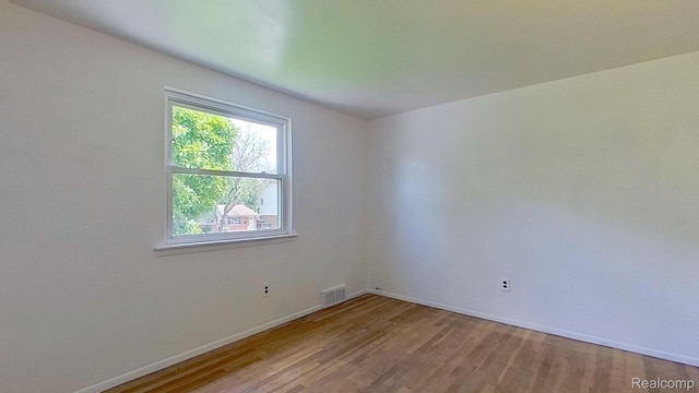 8252 Tinkler Rd, Sterling Heights, MI 48312 - photo 30