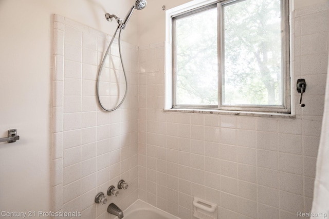 5959 Alan Dr # 56, Brighton, MI 48116 - full bath featuring shower / washtub combination and healthy amount of natural light