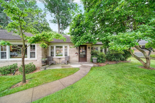 1773 Shoemaker Dr, Jackson, MI 49203 - photo 1