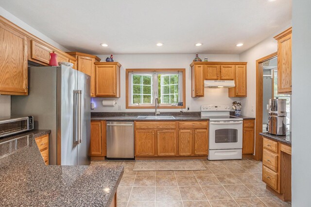 107 S Staffon B St, Ludington, MI 49431 - photo 10