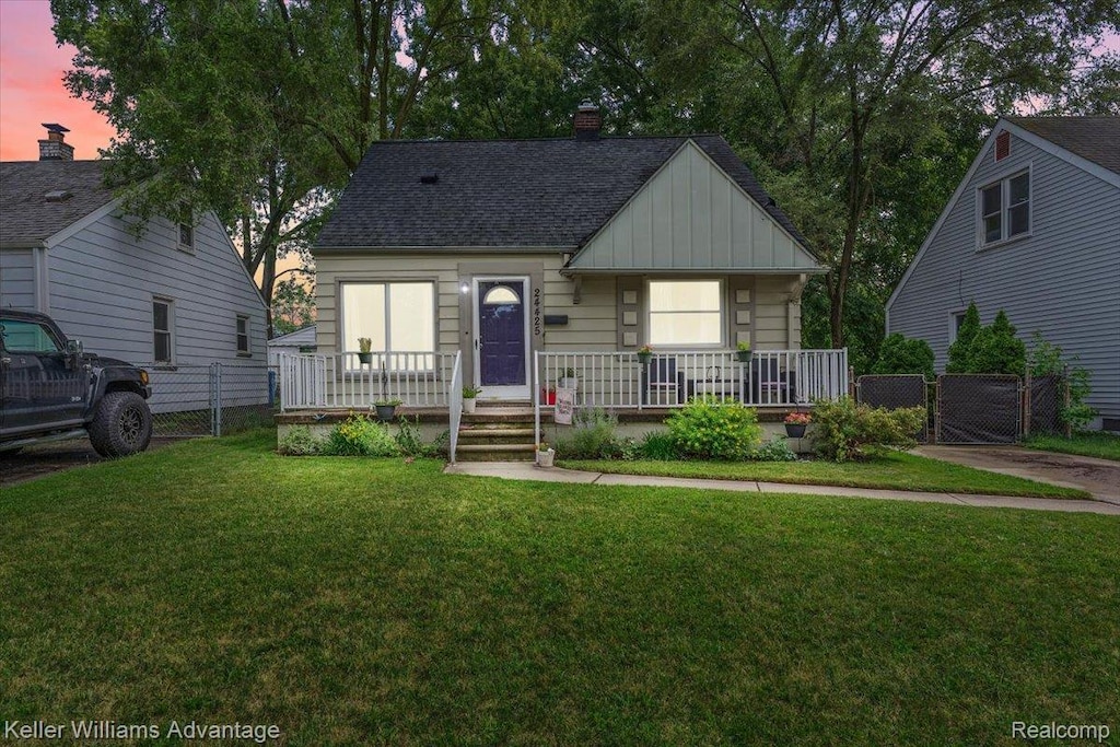 24425 Andover Dr, Dearborn Heights, MI 48125 - photo 1