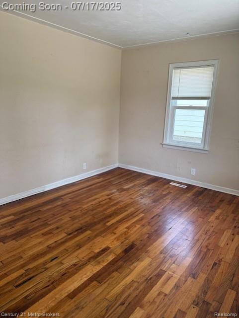 2053 E Whittemore Ave, Burton, MI 48529 - photo 3