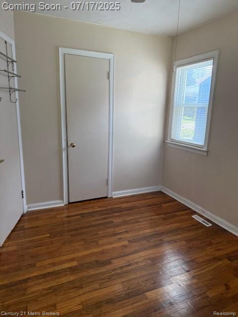 2053 E Whittemore Ave, Burton, MI 48529 - photo 7