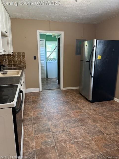 2053 E Whittemore Ave, Burton, MI 48529 - photo 10