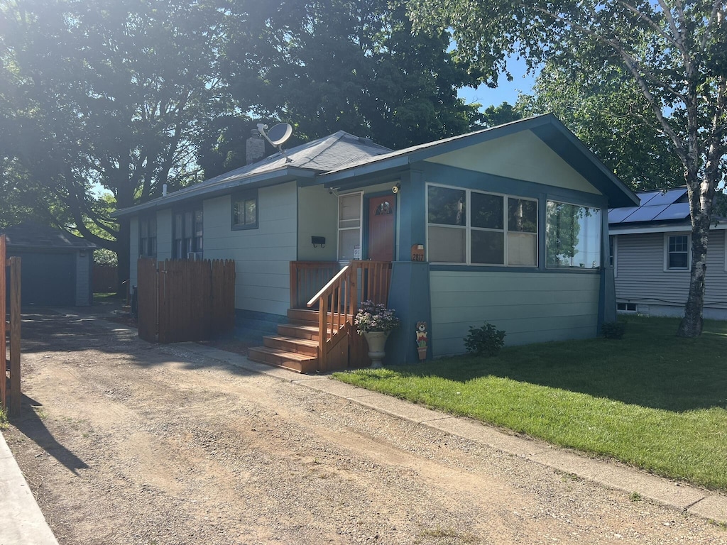 2817 Lemuel St, Muskegon Heights, MI 49444 - photo 1