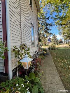 327 Reid Rd, Grand Blanc, MI 48439 - photo 44