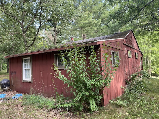 2031 E Oak St, Newaygo, MI 49337 - view of home's exterior