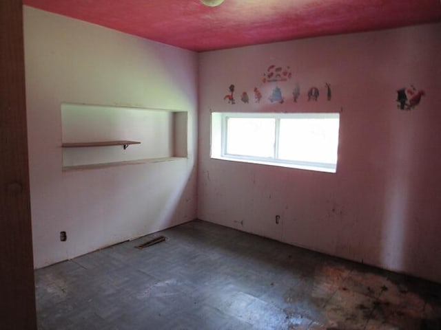 809 Washington St, Nashville, MI 49073 - photo 3