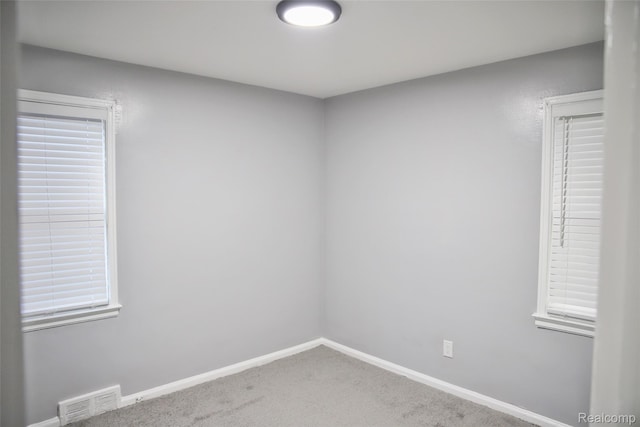 18951 Edinborough, Detroit, MI 48219 - carpeted empty room featuring baseboards