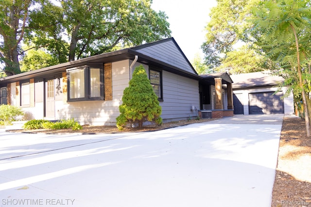 45626 Wakefield St, Shelby Twp, MI 48317 - photo 23