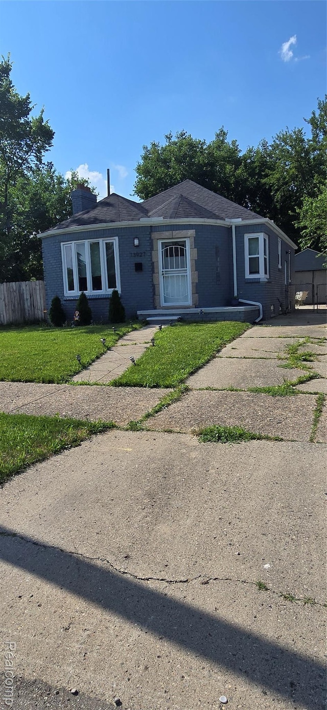 13927 Chandler Park Dr, Detroit, MI 48213 - photo 3