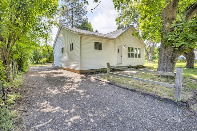 105 Trumble Ave, Jackson, MI 49203 - photo 1