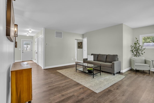 105 Trumble Ave, Jackson, MI 49203 - photo 5