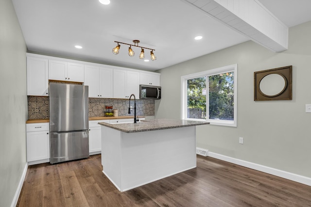 105 Trumble Ave, Jackson, MI 49203 - photo 8
