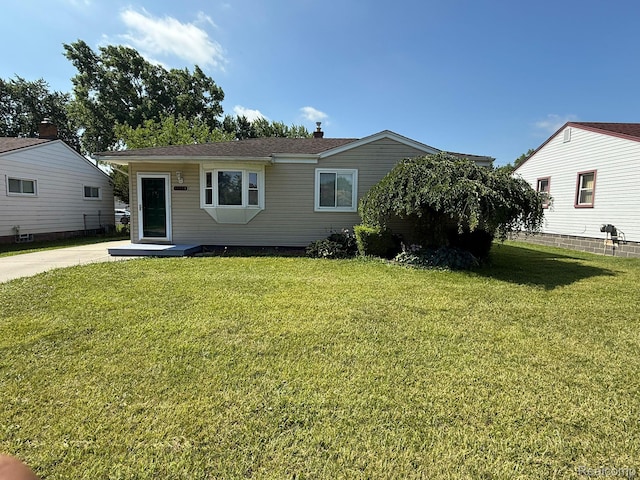 13420 Couwlier Ave, Warren, MI 48089 - view of front facade with a front yard