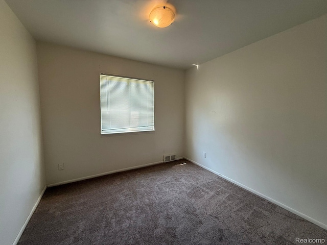 13420 Couwlier Ave, Warren, MI 48089 - empty room featuring carpet and baseboards