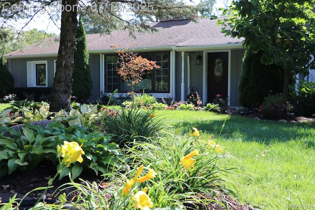 46877 W Ann Arbor Trl, Plymouth, MI 48170 - ranch-style home featuring a shingled roof