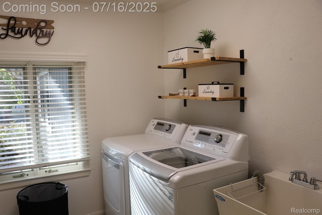 46877 W Ann Arbor Trl, Plymouth, MI 48170 - laundry room featuring washer and dryer