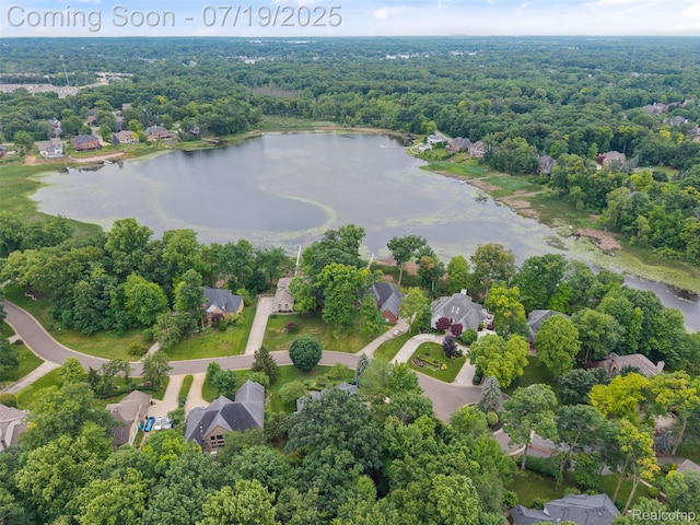 260 Forest Crest Dr, Commerce Twp, MI 48390 - aerial view of property and surrounding area featuring a large body of water and nearby suburban area