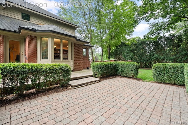 260 Forest Crest Dr, Commerce Twp, MI 48390 - view of patio