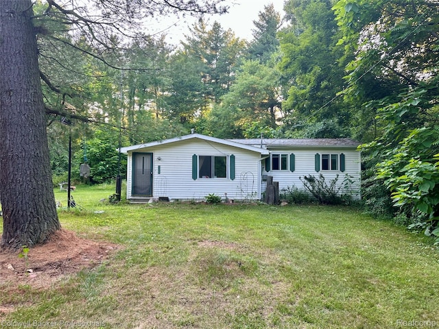 975 Boshaw Dr, Attica, MI 48412 - photo 1