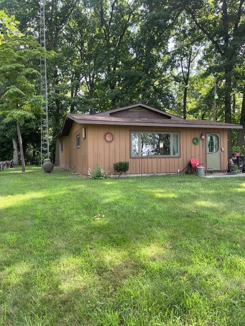 17448 Lakeview Dr, Vandalia, MI 49095 - photo 1