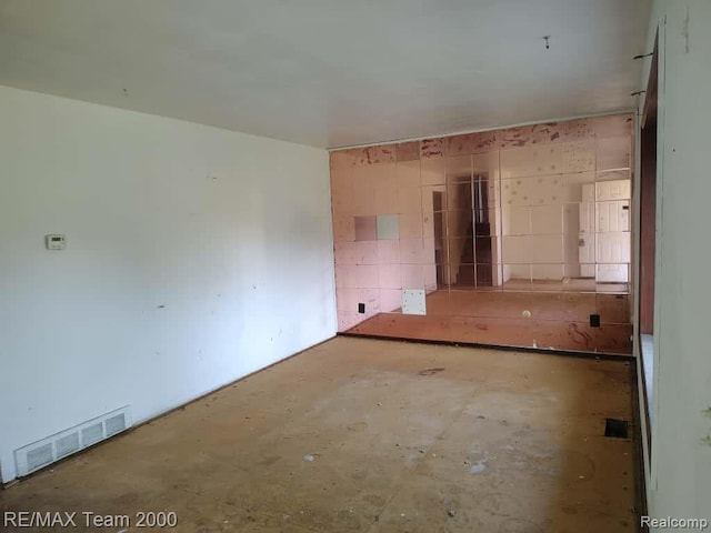 35872 Vinewood St, Romulus, MI 48174 - photo 5