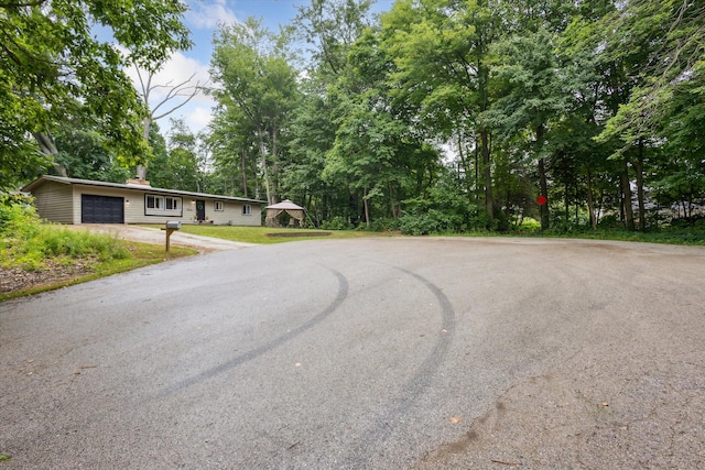 292 Peach St, Fruitport, MI 49415 - photo 2