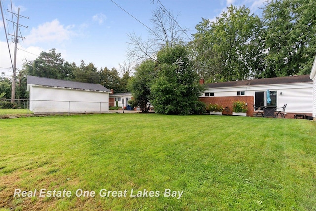 2270 Anderson Rd, Saginaw, MI 48603 - view of yard