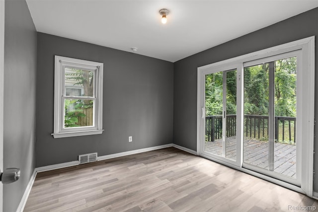 17631 Kentfield St, Detroit, MI 48219 - empty room with wood finished floors and baseboards