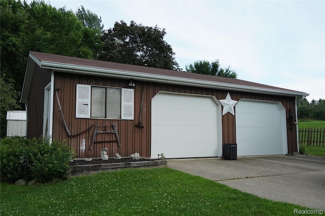 1295 Hadley Rd, Lapeer, MI 48446 - view of detached garage