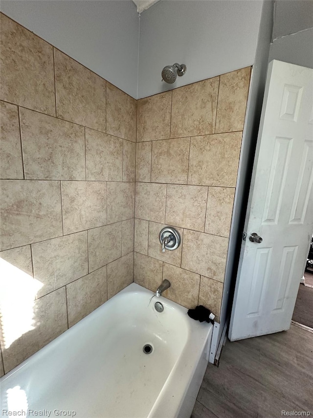 8451 Greenview Ave, Detroit, MI 48228 - photo 10