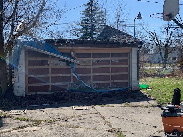 2321 Concord St, Flint, MI 48504 - photo 16