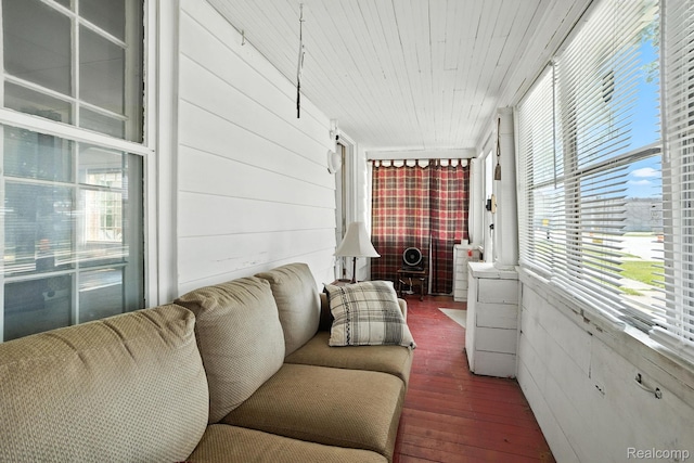 2424 10th Ave, Port Huron, MI 48060 - view of sunroom / solarium