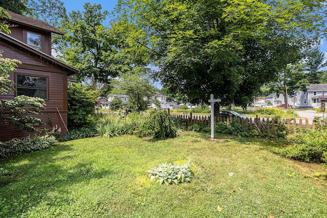 429 Portage Ave, Three Rivers, MI 49093 - view of yard with a residential view