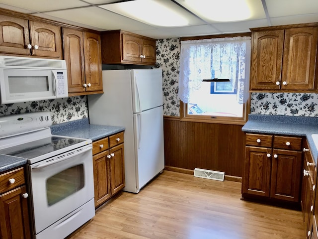323 N Kalamazoo St, White Pigeon, MI 49099 - photo 7
