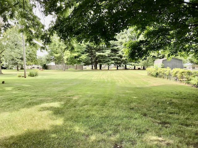 323 N Kalamazoo St, White Pigeon, MI 49099 - photo 2