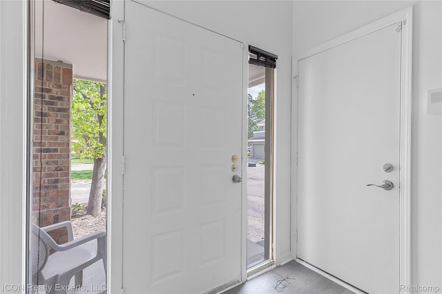 6614 Embers Ct, West Bloomfield, MI 48322 - foyer entrance featuring plenty of natural light
