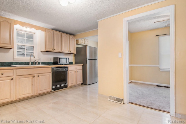 12225 Miller Rd, Swartz Creek, MI 48449