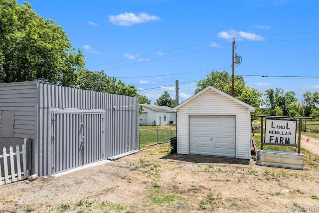 12225 Miller Rd, Swartz Creek, MI 48449