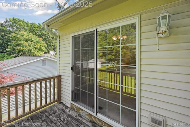 1605 N Hanlon St, Westland, MI 48185 - view of wooden terrace