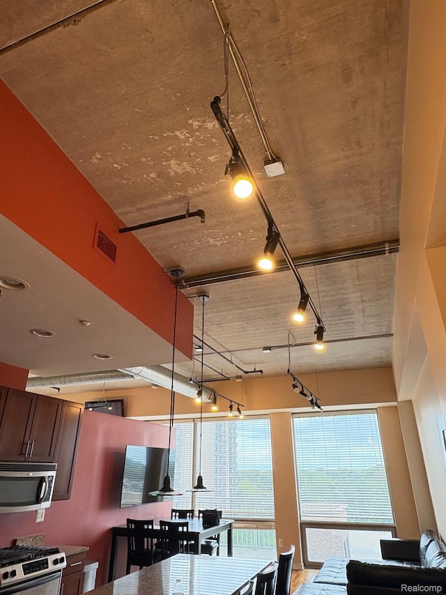 350 N Main St Unit 602, Royal Oak, MI 48067 - photo 7