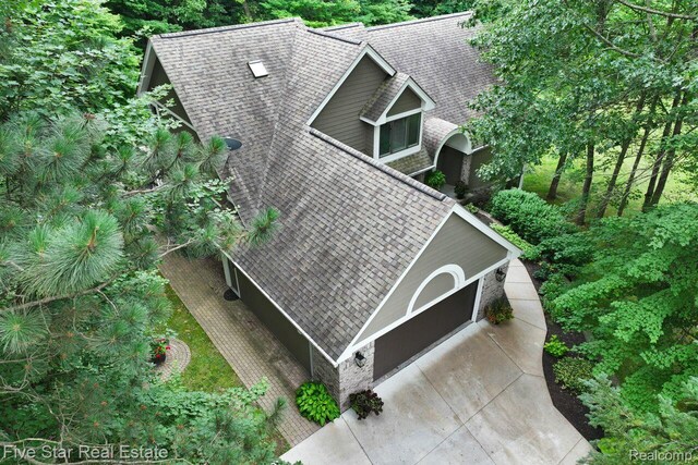 1150 Rolling Pines Dr, Ortonville, MI 48462 - photo 2